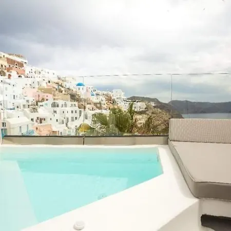 La Petite Suite In Oia -Volcano View Exterior photo